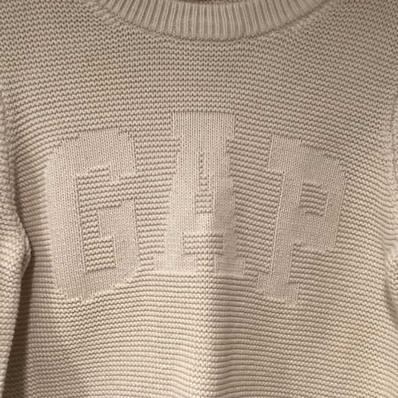 GAP Women's cream Crew Neck Sweater with logo Size Small - Picture 2 of 5